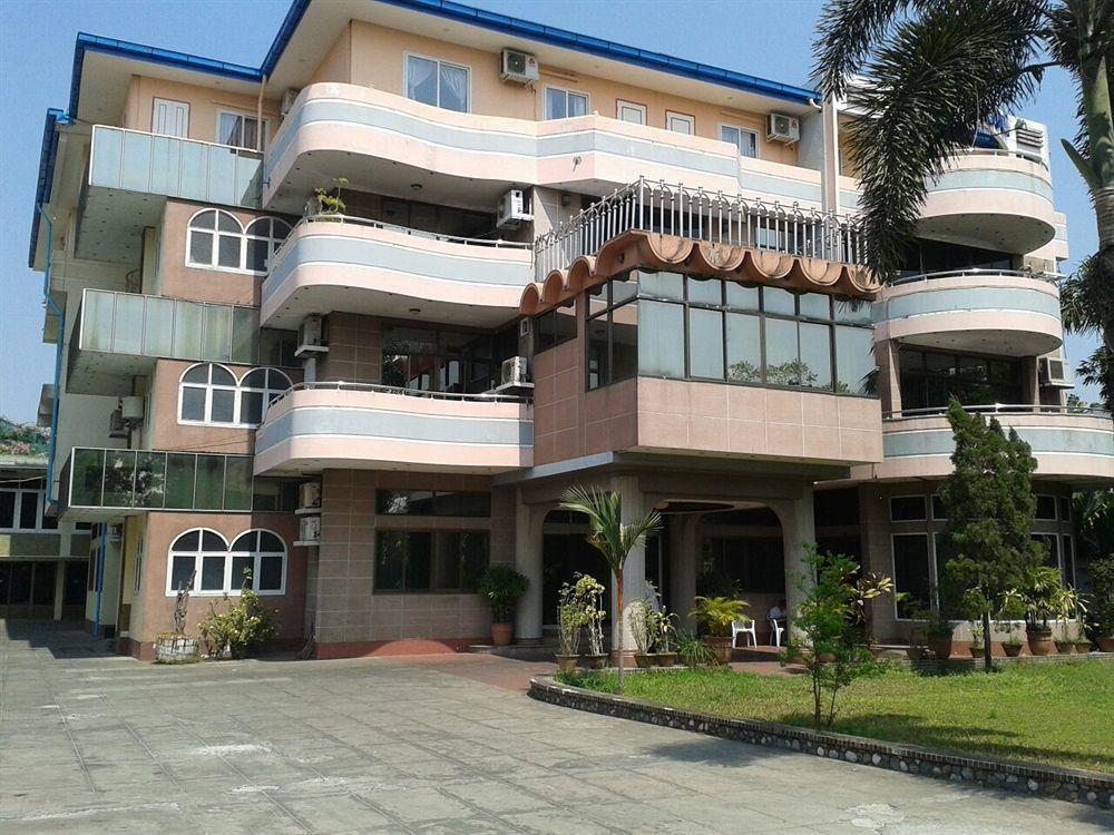 Hotel Windsor Rangoon Buitenkant foto