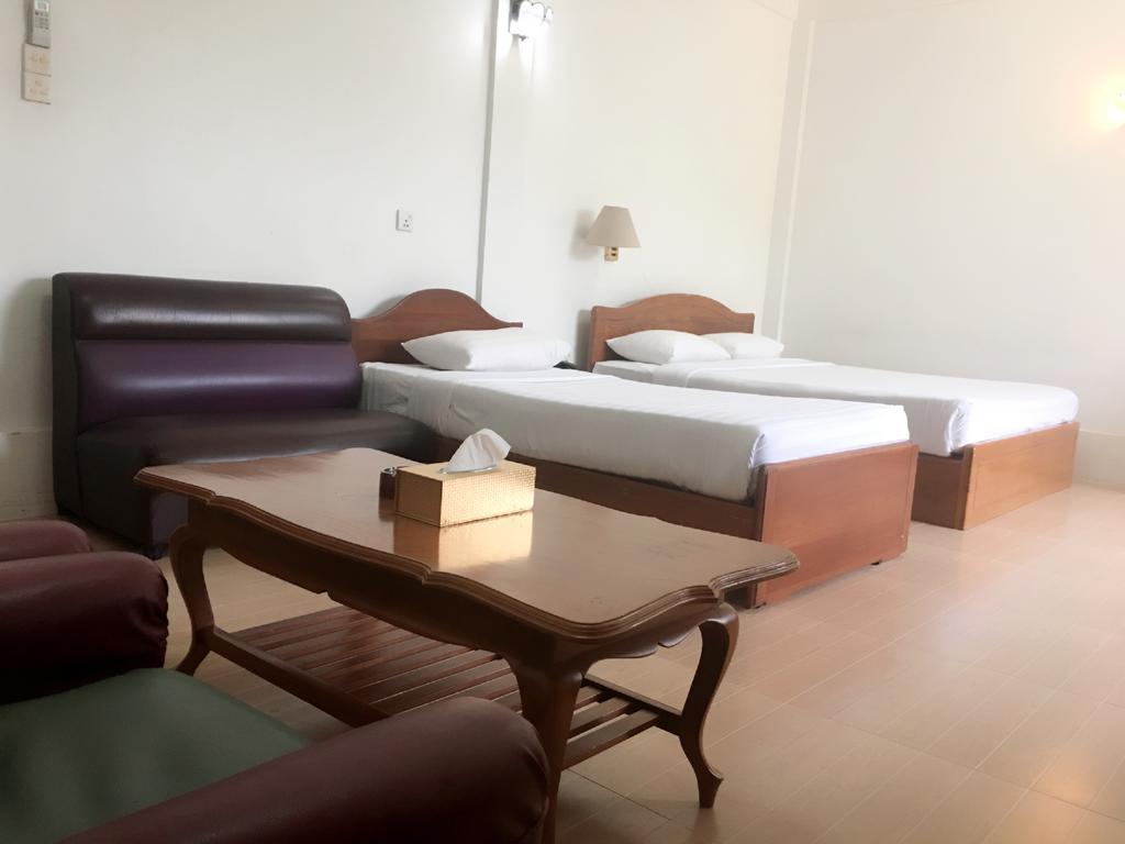 Hotel Windsor Rangoon Buitenkant foto