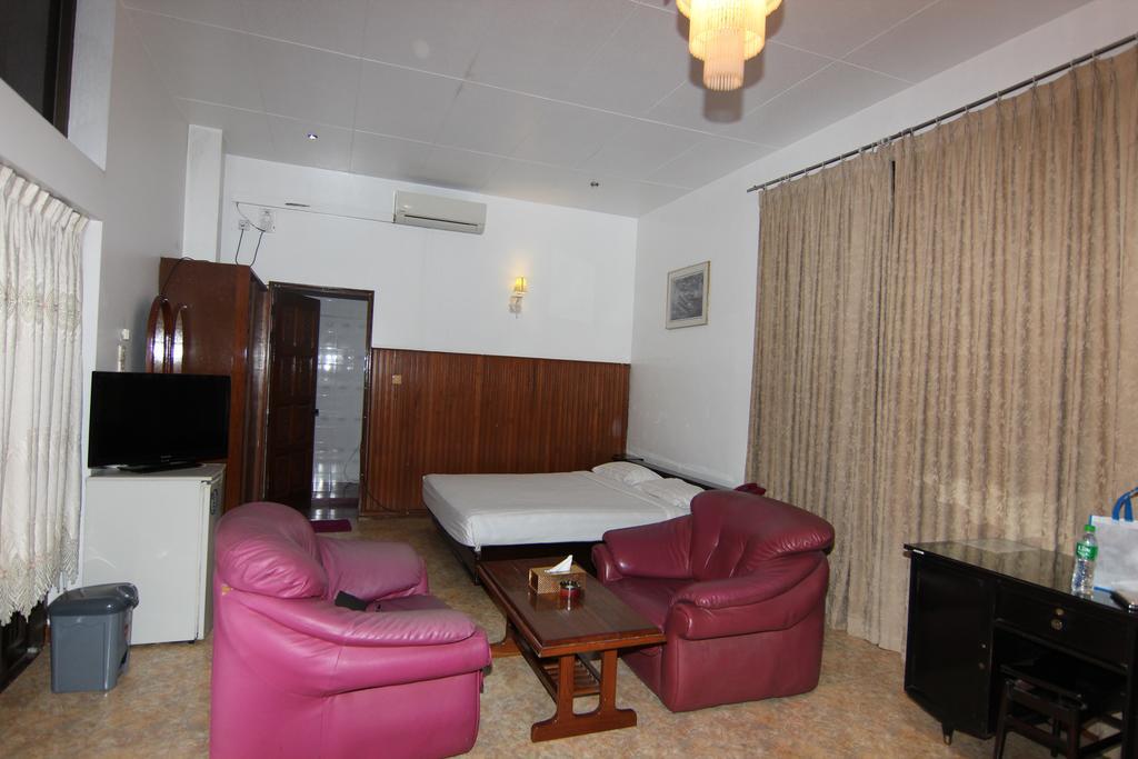 Hotel Windsor Rangoon Buitenkant foto
