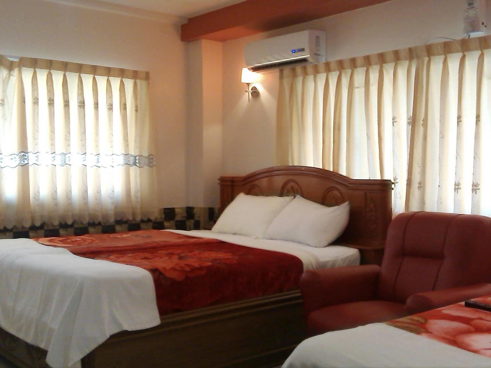 Hotel Windsor Rangoon Buitenkant foto