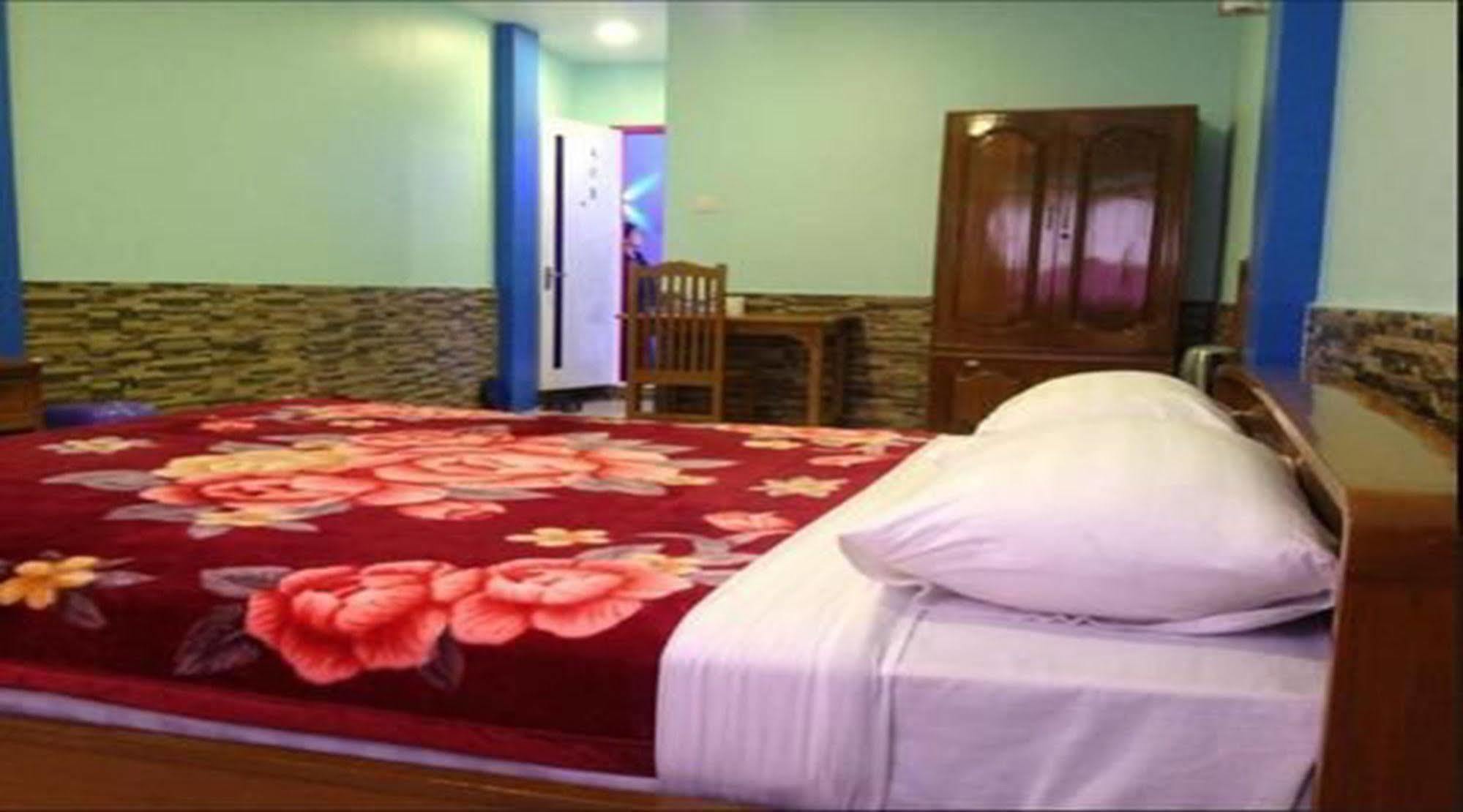 Hotel Windsor Rangoon Buitenkant foto