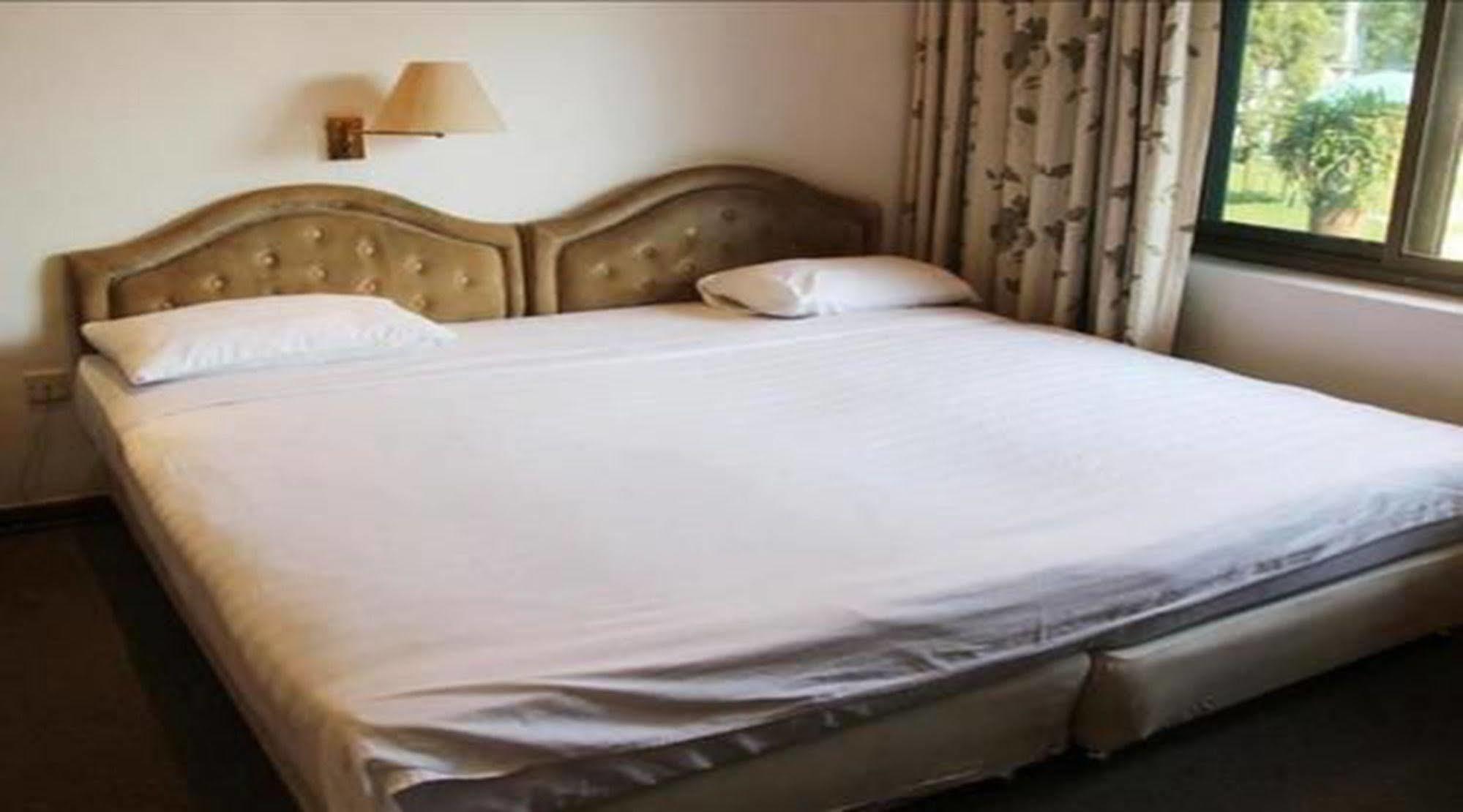 Hotel Windsor Rangoon Buitenkant foto